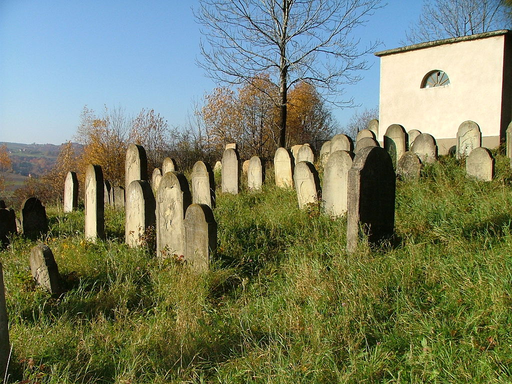 במהלך הנסיעה לקברי צדיקים בפולין: האברכים נפצעו ופונו לבית החולים בקרקא